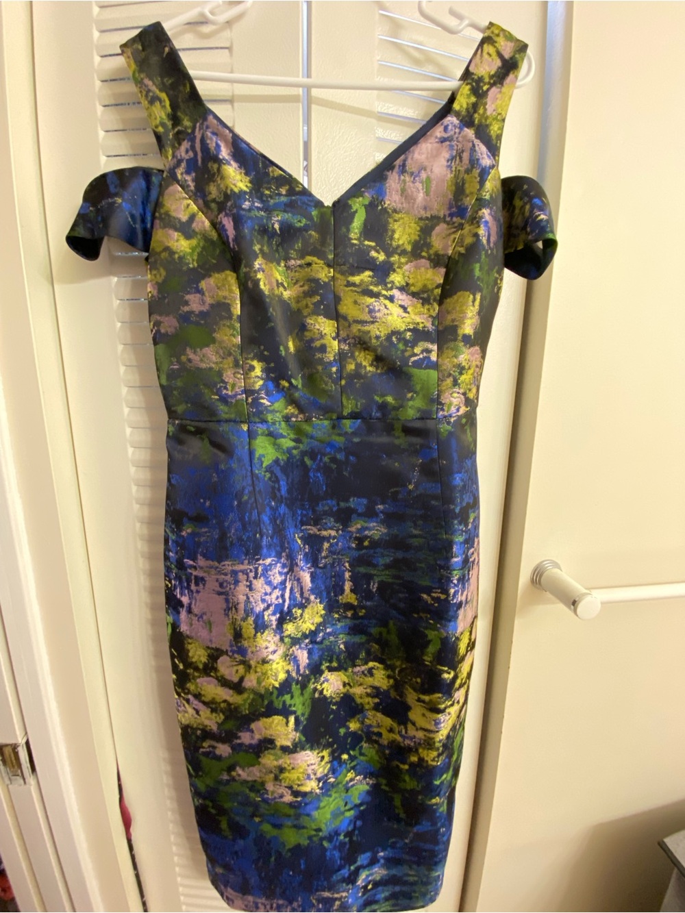 Adrianna Papell s. 12/14 cold shoulder water color print Dress in Navy and gree